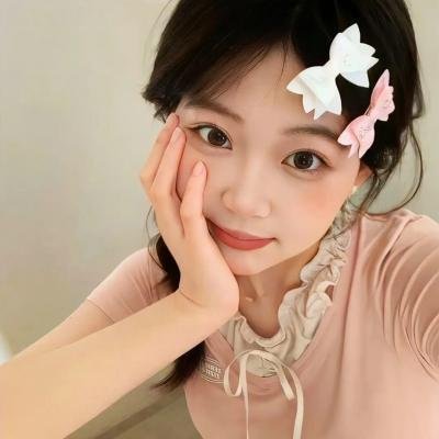 蜡像海报