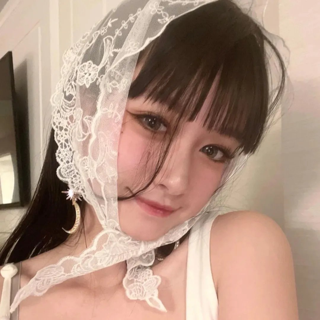 爱与真实海报
